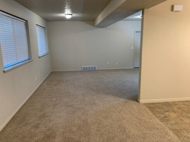 Photo - 2476 860 W Unit 1