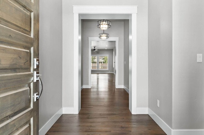 Photo - Beautiful split bedroom floorplan in the Sky Mesa Community!
