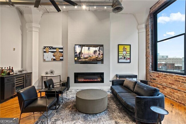 Photo - 87 Peachtree St SW Unidad 504