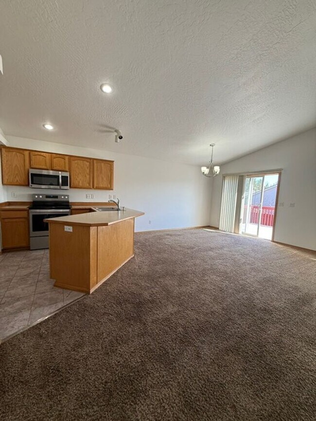 Photo - Spacious 4 Bed, 3 Bath Home in Cheney, WA