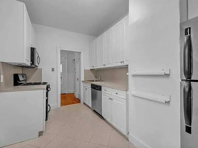 Photo - 402 Bay Ridge Pkwy