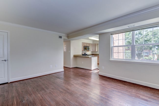 Photo - The Gardens at Del Ray II