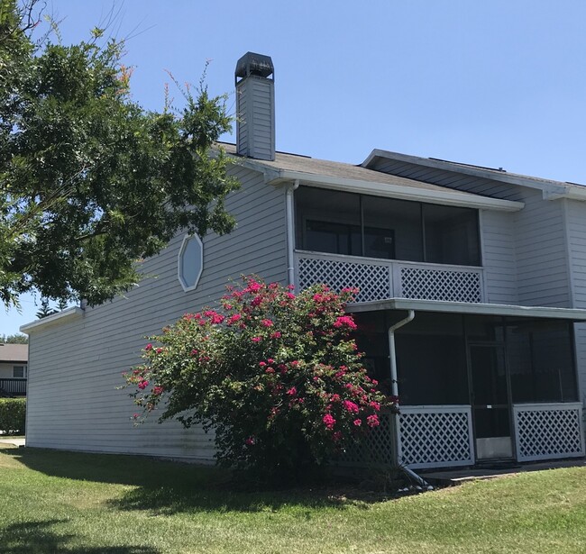 Photo - 610 Orange Blossom Dr House