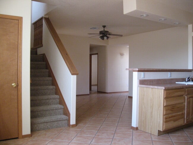 2355 Saturn Cir