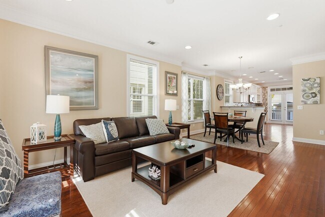 Photo - 313 Lakeview Drive