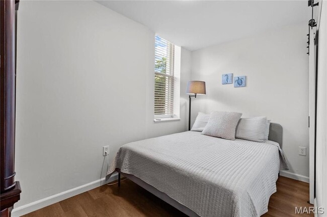 Photo - 2005 Lynch St