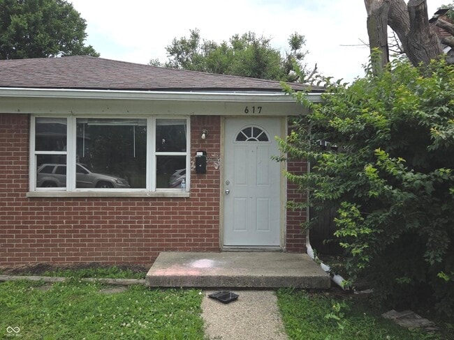 Photo - 617 N Oxford St