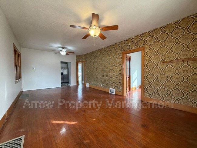 Photo - 5318 Stockwell St