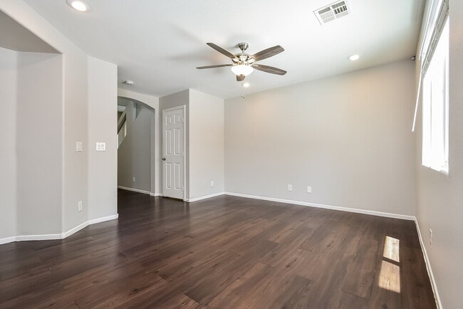 Photo - 9213 Millikan Ave