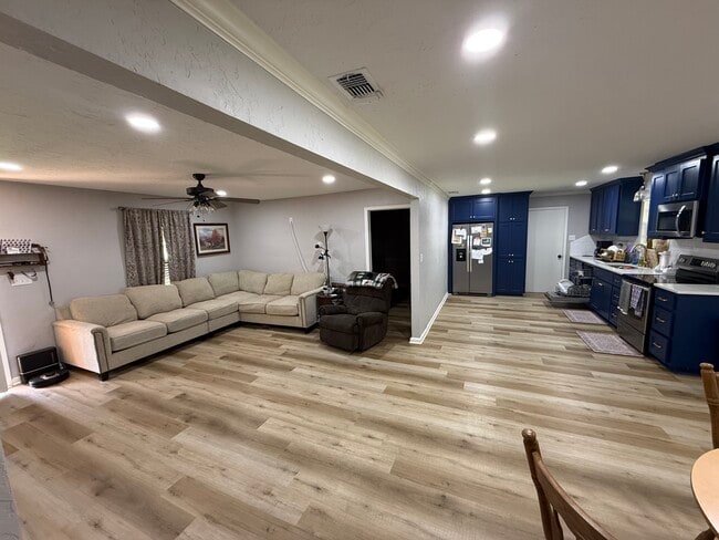 Photo - 213 Lafayette Blvd