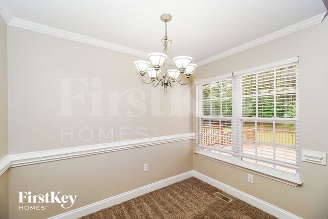 Photo - 231 Christianna Ct NW