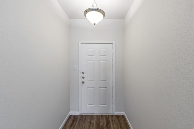 Photo - 8011 Fieldstone Dr