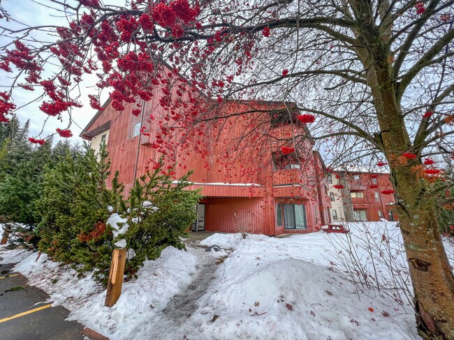 Photo - Mainstreet Hart Apartments