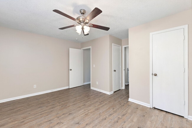 Midland Court Apartments