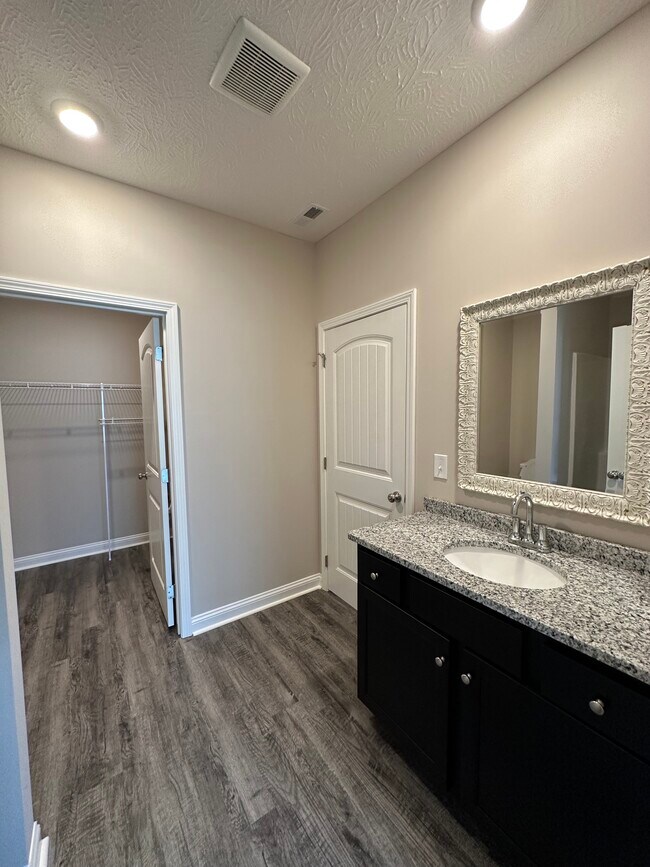 The Ridge at Walnut Valley Apartments Bowling Green, KY