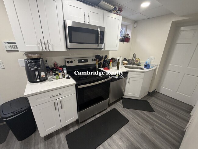 Photo - 357 Cambridge St Unidad B