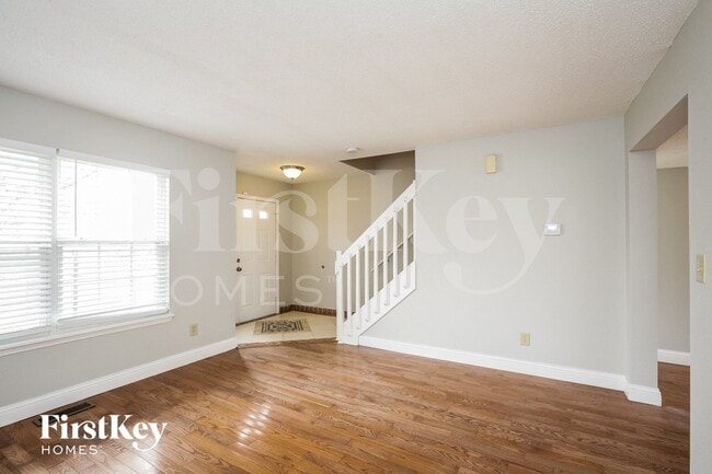 Photo - 5246 Melbourne Rd