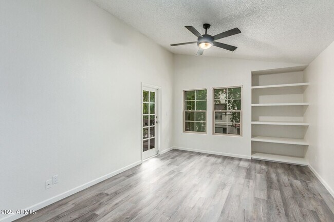 Photo - 2855 S Ext Rd Unidad 212