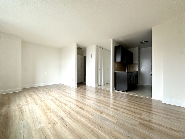 Photo - 3333 Broadway Unit D7J
