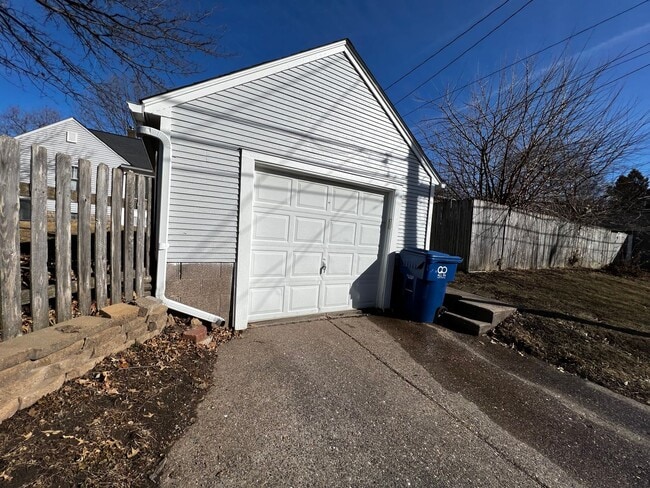 Photo - 2 bedroom home with bonus room in Davenport