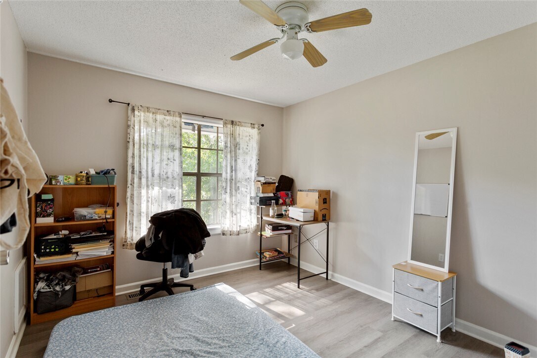 Photo - 515 N Walnut St Townhome