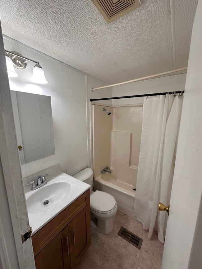 Photo - 7555 R H Rd