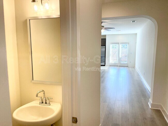 Photo - 5859 Greystone Dr