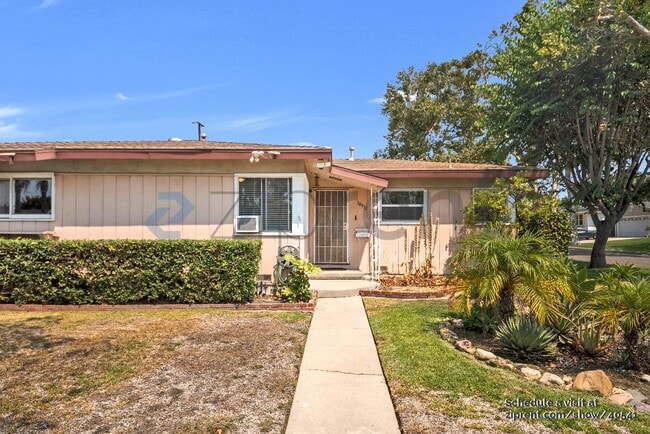 Building Photo - 10932 La Cima Dr Rental