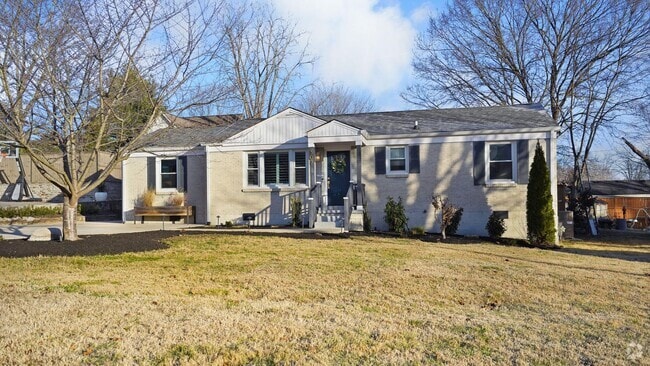 Building Photo - 307 Avondale Dr Rental