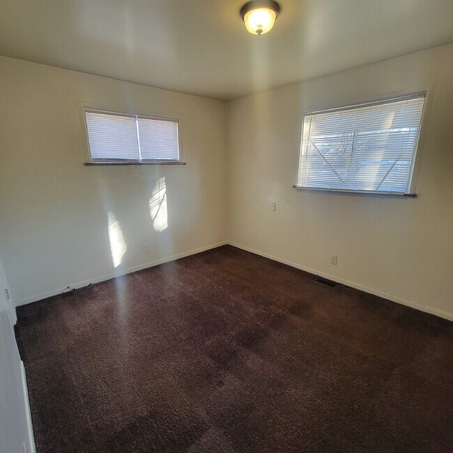 Photo - Devington Area 3BR House w/Garage!