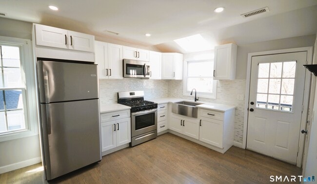 Building Photo - 31 Fitch St