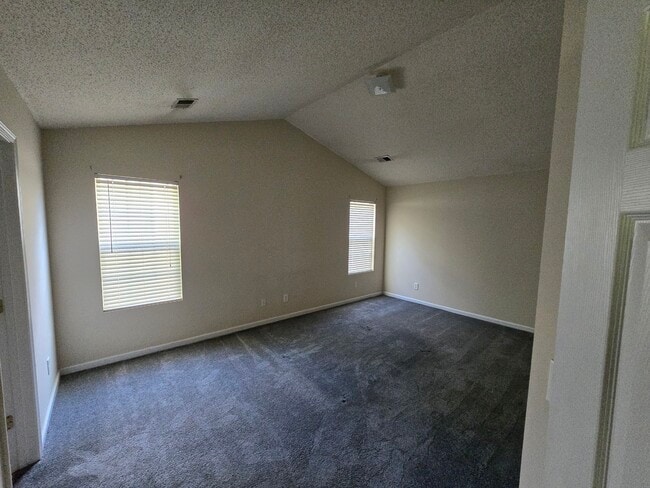 Photo - 154 Amelia Garden Way