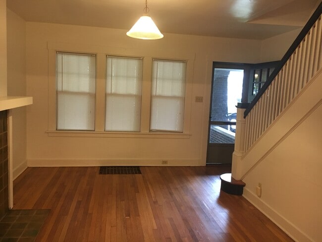 Photo - 912 Kennebec St