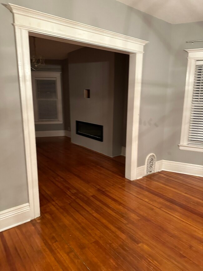 Photo - 133 Warwick Ave