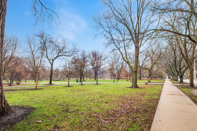 Photo - 2531 W Lunt Ave Unit 2