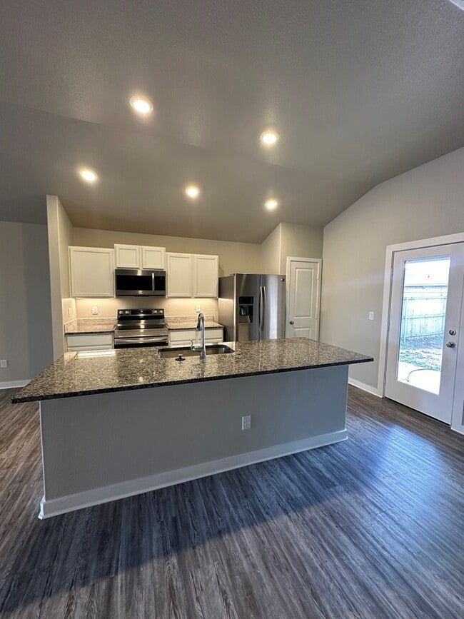 Photo - 1313 Red Cliff Ave