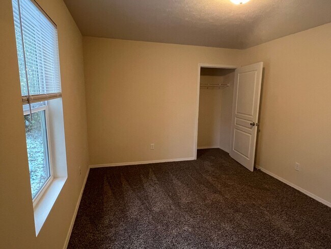 Photo - 1020 E Lynn St