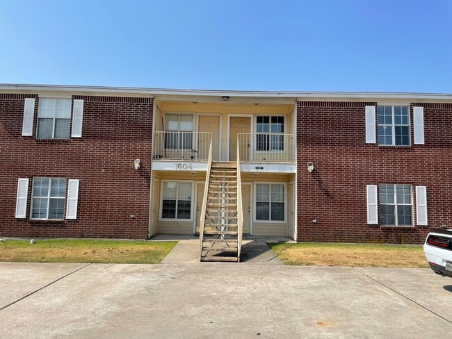 Building Photo - COMING SOON! Unit 1604 Dugger Circle - A Rental