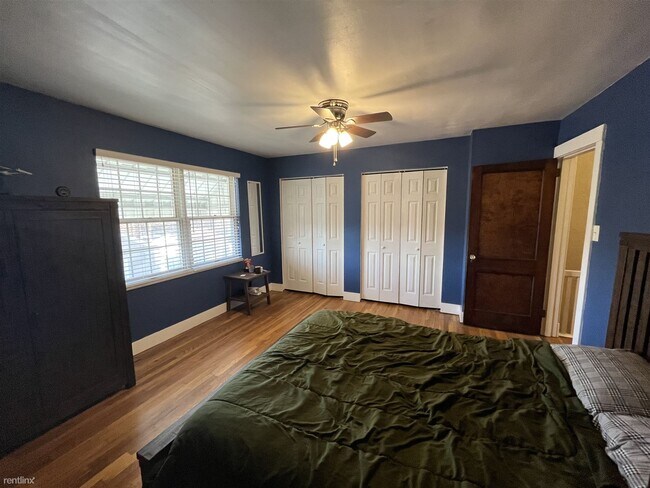 Photo - 2 br, 1 bath House - 4200 Geneva Street