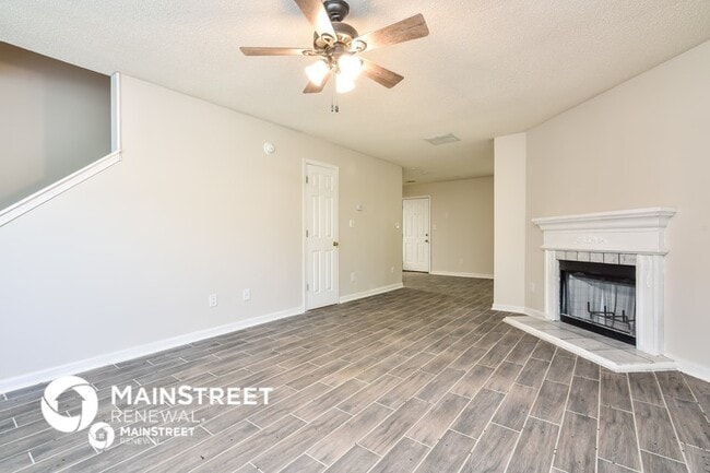 Photo - 6825 Mahonia Pl