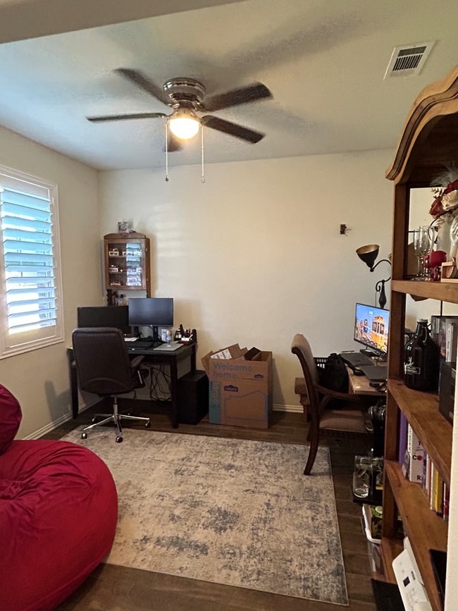 Photo - 1714 Wrigley Dr