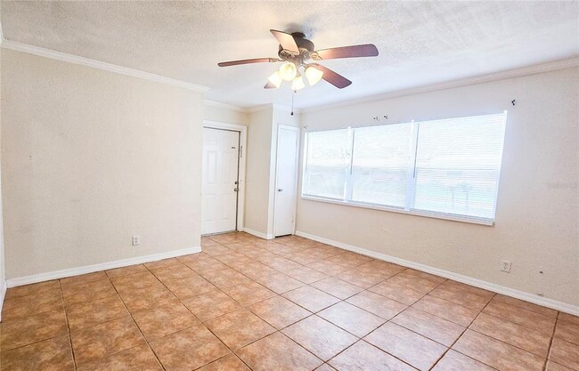Photo - 2526 Edmond Cir