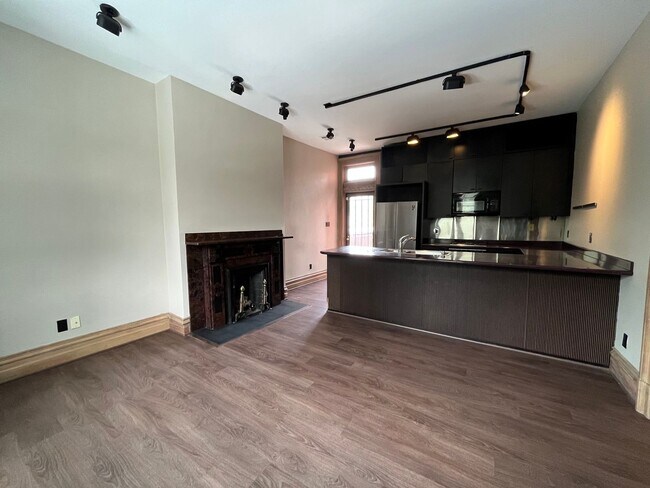 Photo - 200 W North Ave Unidad 3rd Floor