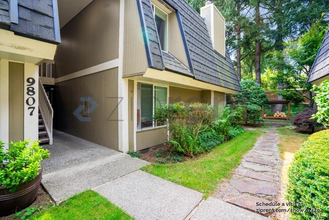 Building Photo - 9807 NE 124th St