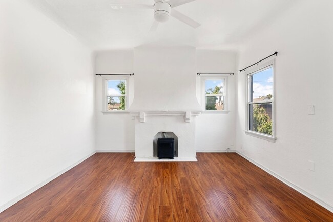 1115 E Broadway Unit 07