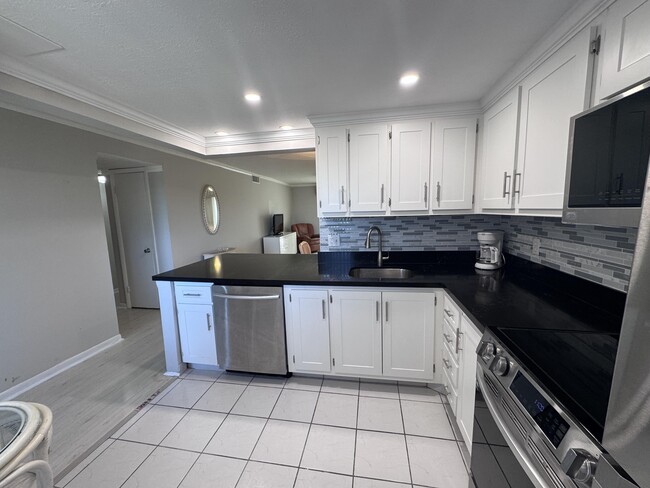 Photo - 300 NE 26th Ave Unit 4030