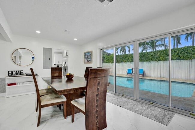 Photo - 1633 SE 5th Ct