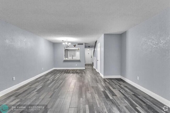 Building Photo - 3390 Foxcroft Rd Unit C310 Rental