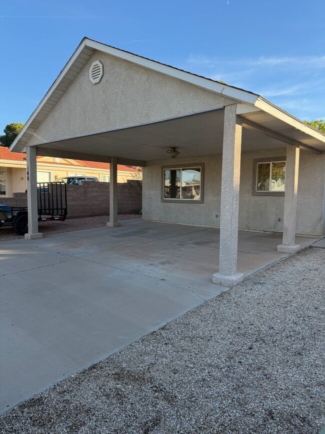 Photo - Furnished 3 Bedroom Home!