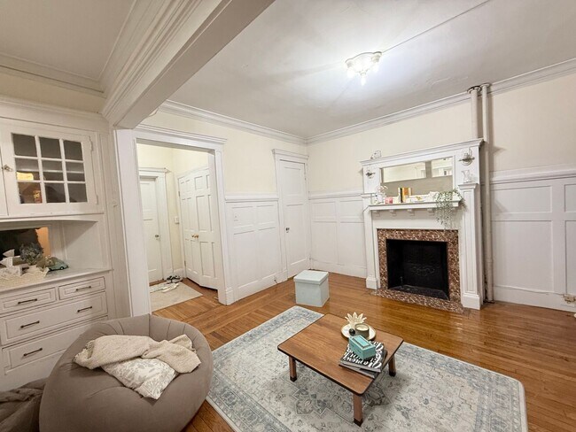 Photo - MISSION HILL 3 BED!!!!!